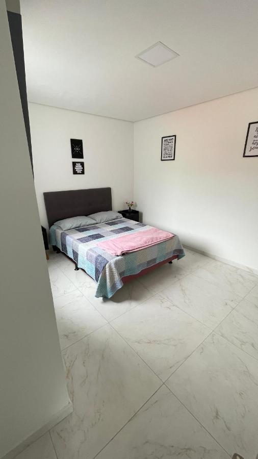 Lindo Apartamento Com 2 Quartos Prox Ao Jardim Botanico E Aeroporto Curitiba Eksteriør bilde